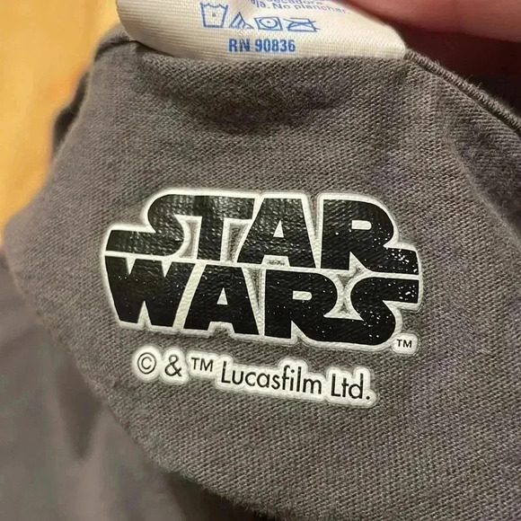 Youth Star Wars Baby Yoda T-shirt - Picture 3 of 4